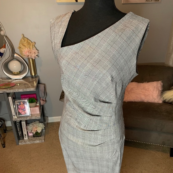 Plaid One Shoulder Ruched Midi Dress - Picture 1 of 4